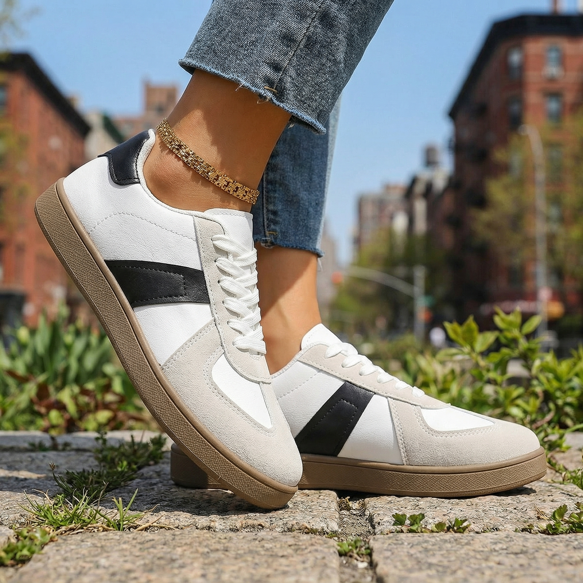Women's Textured Upper Low-Top Walking Shoes Corvine