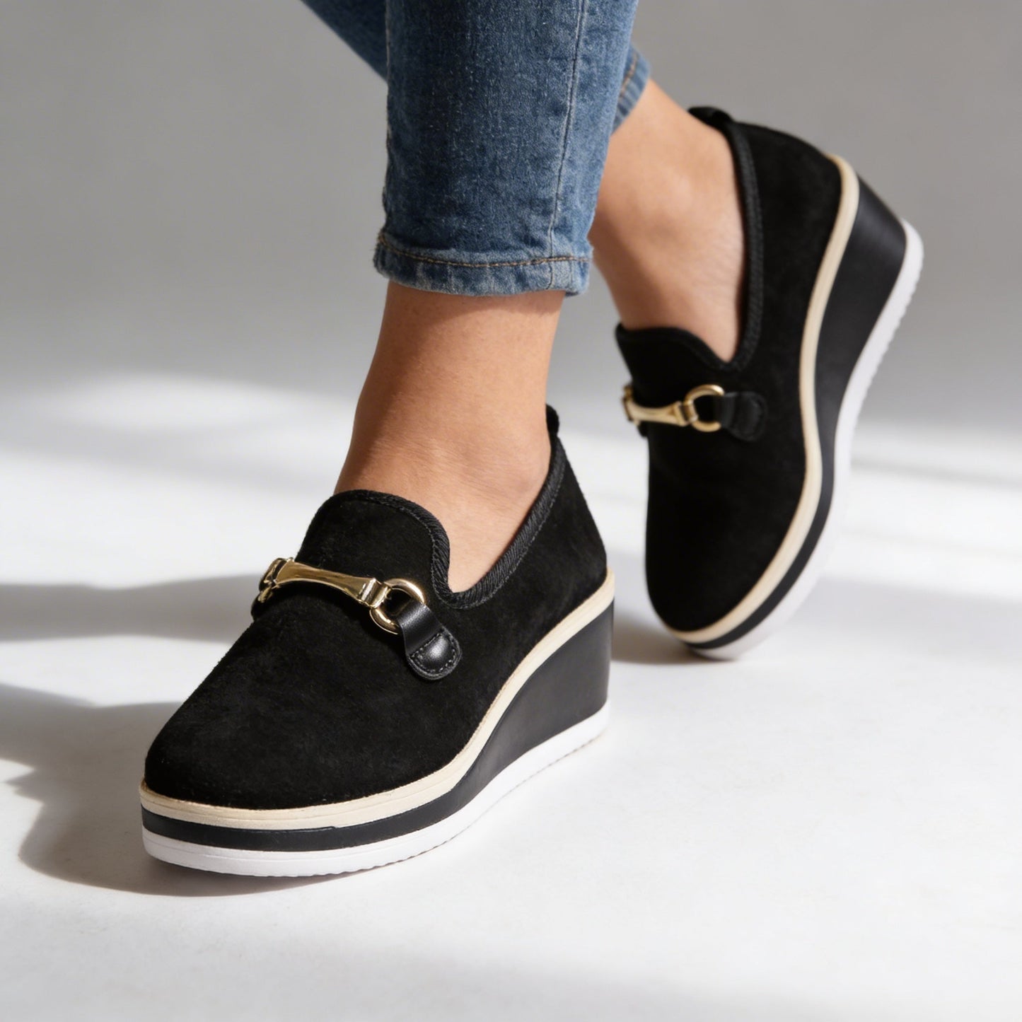 Women's Textured Upper Platform Loafers Corvine