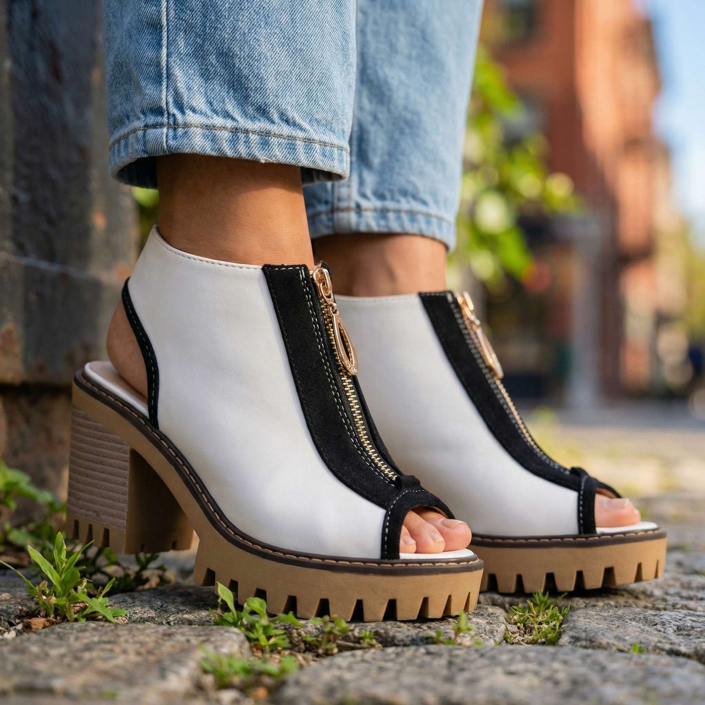 Women's Two-Tone Zipper Block Heel Shoes Corvine