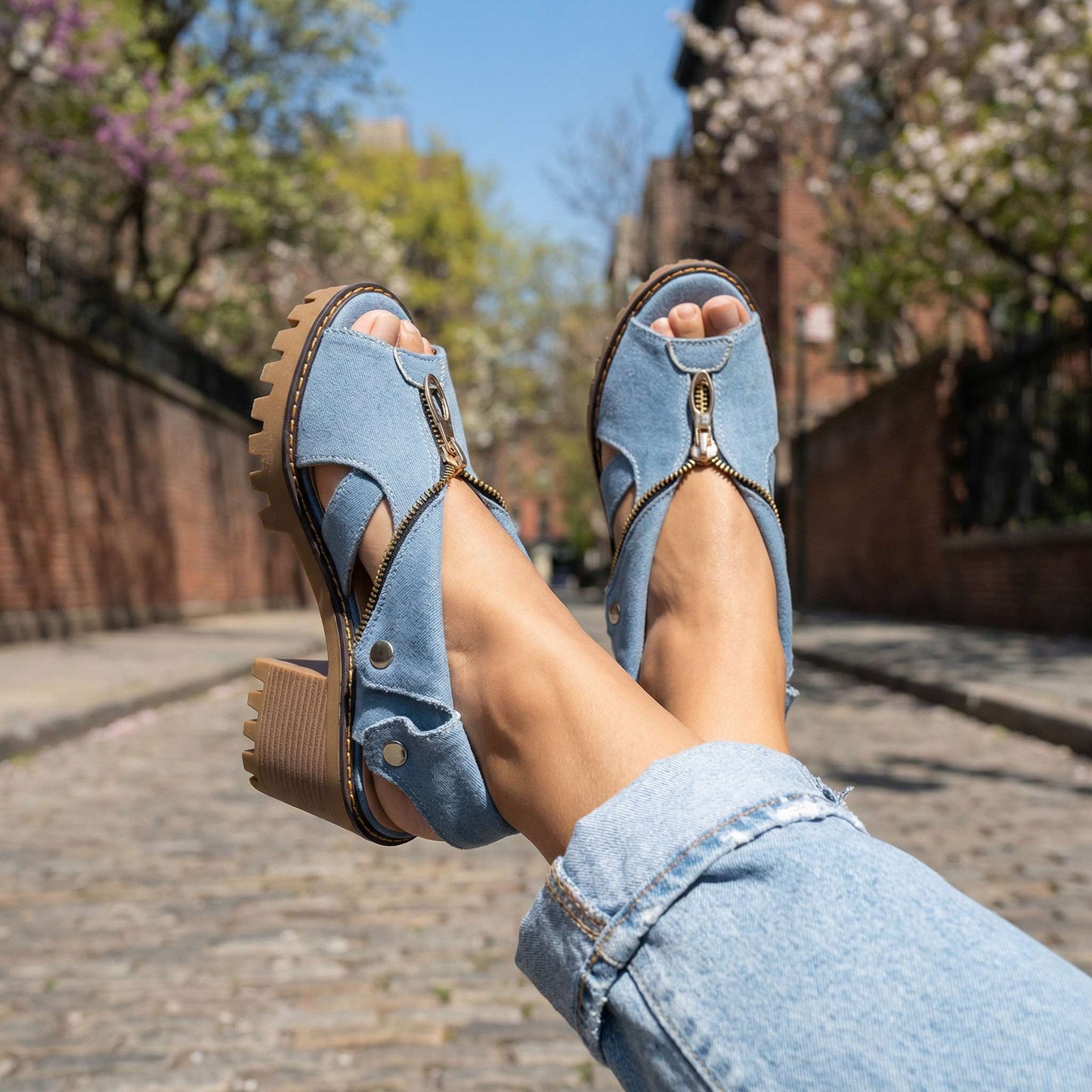 Women's Unique Collar-Zip Block Heel Heels Corvine