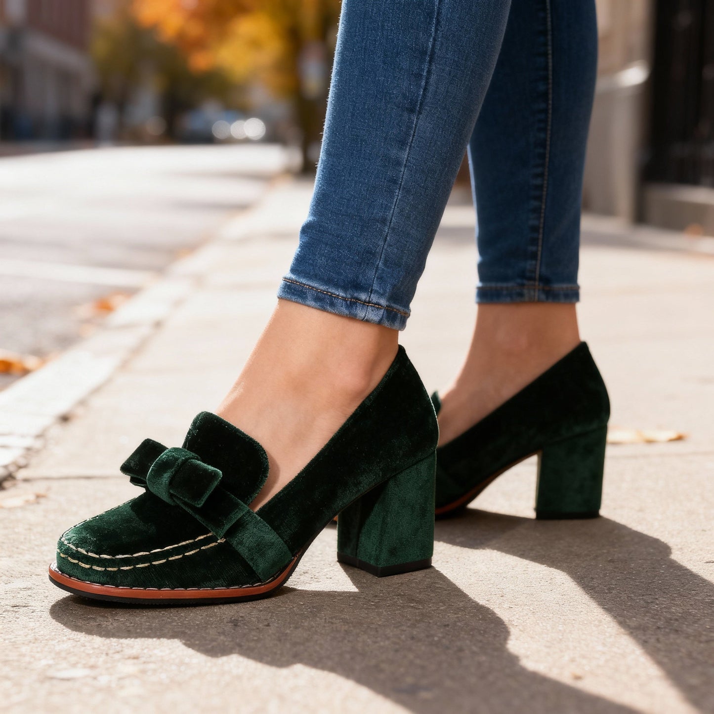 Women's Velvet Block Heel Loafers Corvine