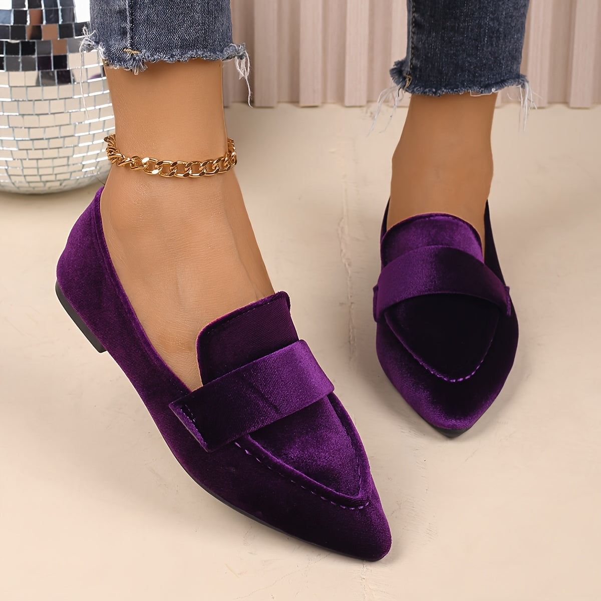 Women's Velvet Pointed Toe Loafers Corvine