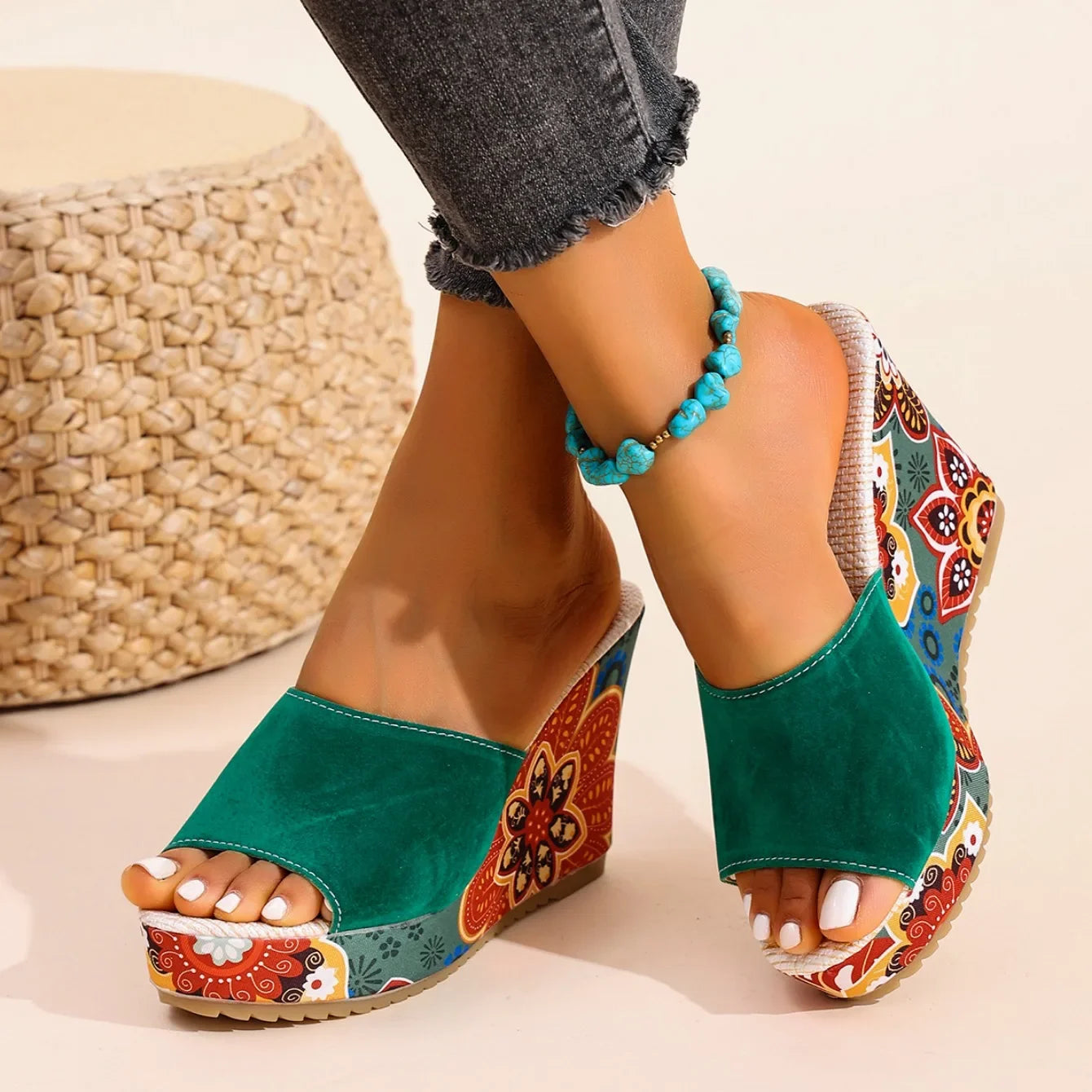 Women's Velvety Floral Mule Heels Corvine