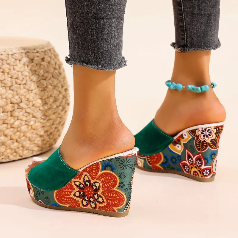 Women's Velvety Floral Mule Heels Corvine