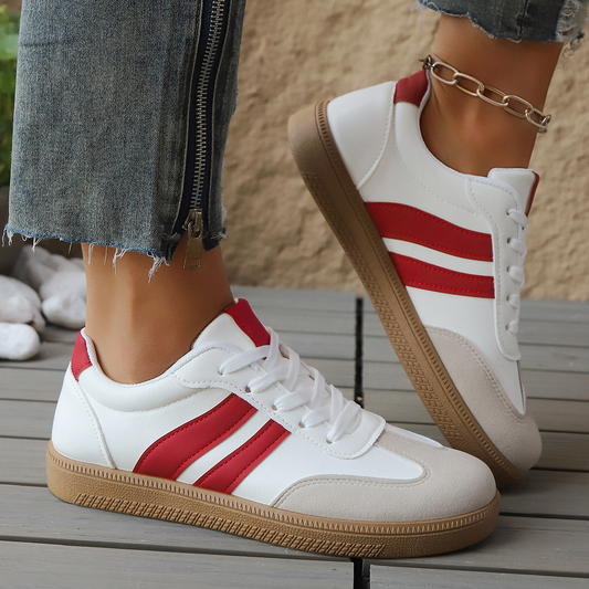 Women's White Leather Suede Retro Trainers Corvine