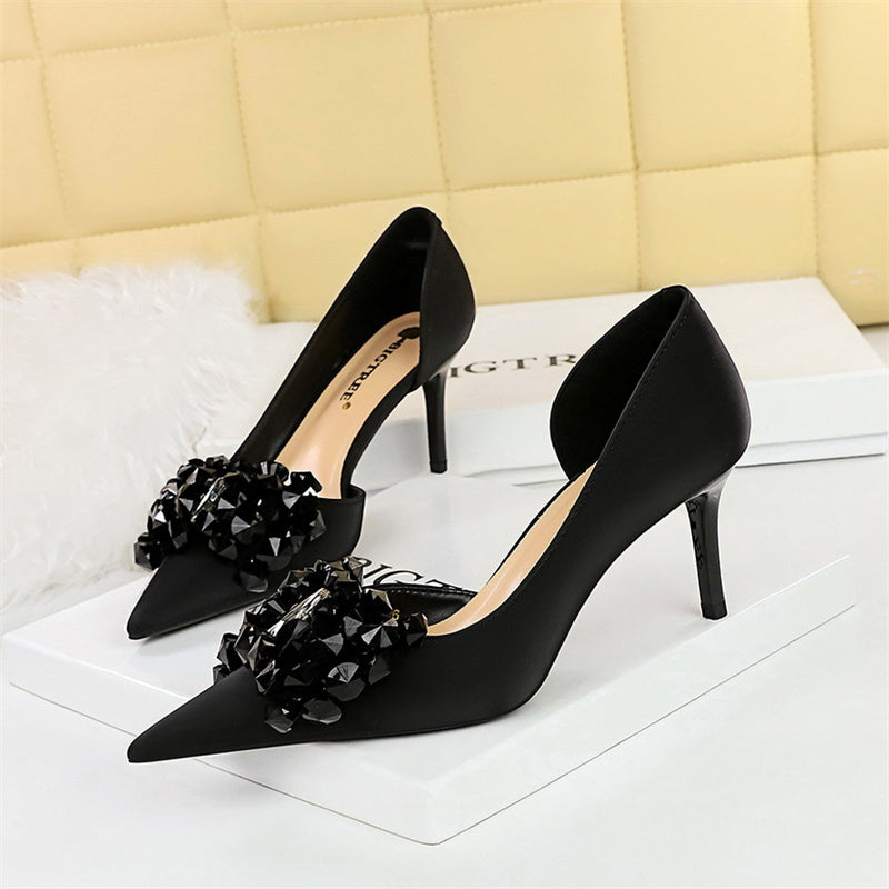 Women's White Pointed Heels Corvine