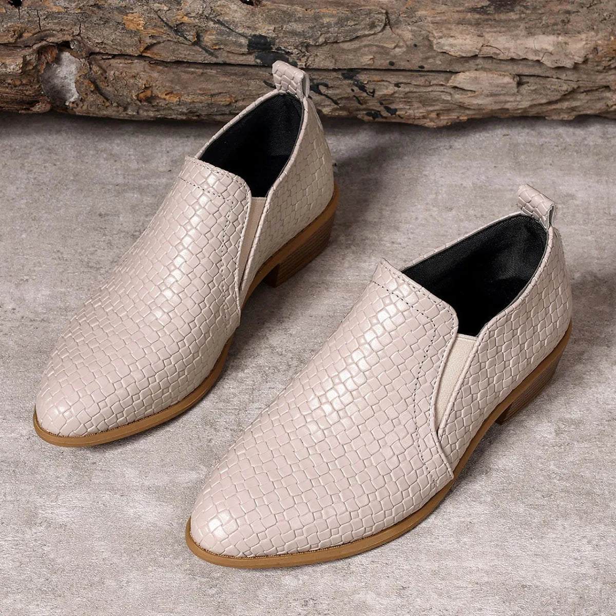 Women's Woven Textured Black Loafers Corvine